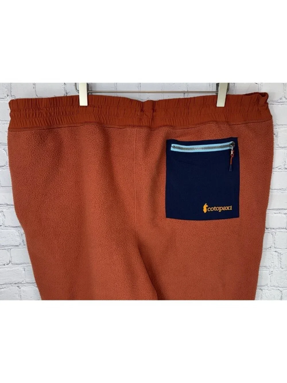 NWT COTOPAXI Men’s Size XXL Abrazo Fleece Jogger Pants Sweatpants Spice $120.00